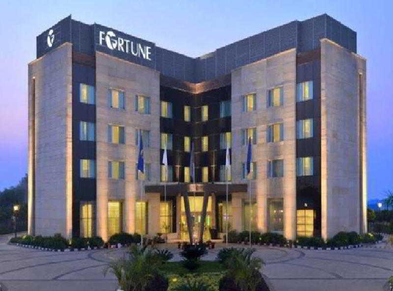 Fortune Park Orange, Sidhrawali, Gurugram - Member Itc Hotels' Group Bhiwadi Buitenkant foto